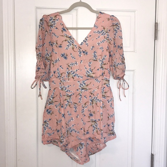 NWT Elegant Pink Floral Romper - Picture 3 of 3
